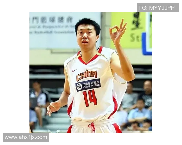 王治郅:中国篮球的传奇巨星与时代见证者的成长之路 王治郅:中国篮球的传奇巨星与时代见证者的成长之路