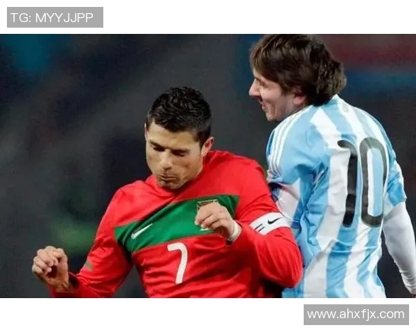 足球偶像崇拜与球迷文化的深度解析：从梅西到C罗的传奇影响力